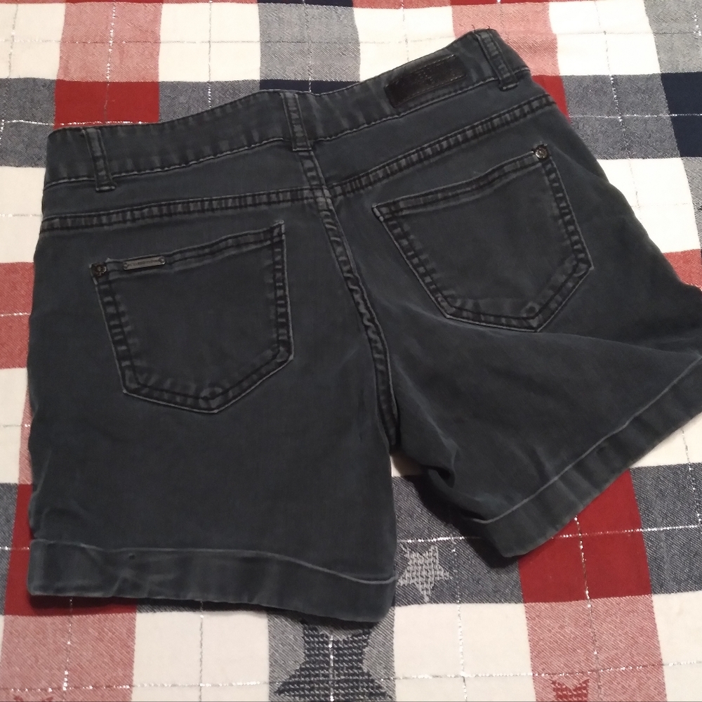 Celebrity Pink Jeans black denim jean shorts
